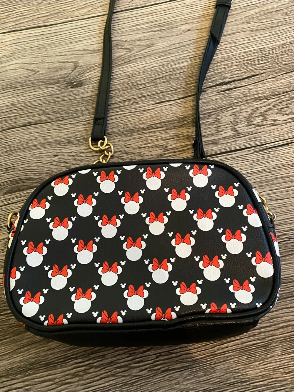 Minnie Mouse Disney Crossbody Bag with Red Bow Pattern